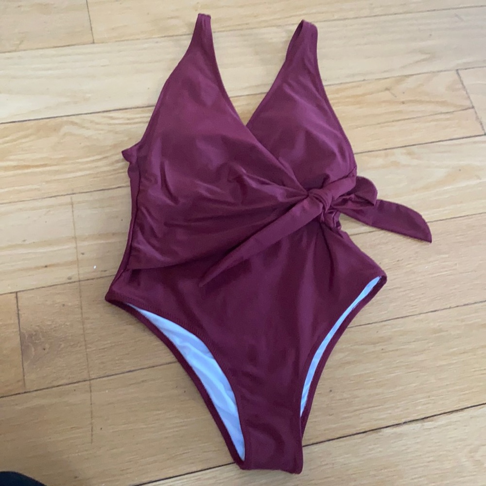 Cupshe swimsuit